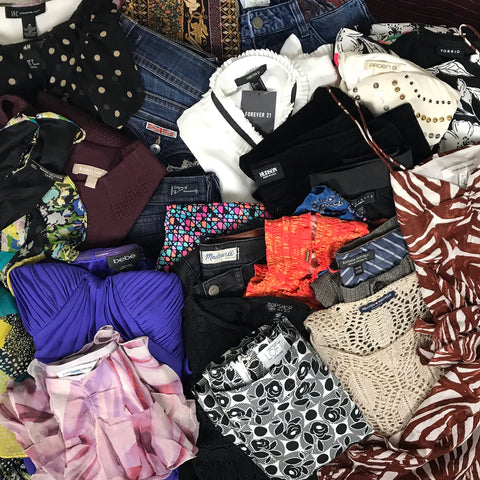 Huge Lot of @3,000 Pieces of Clothes Men's & Women's Used