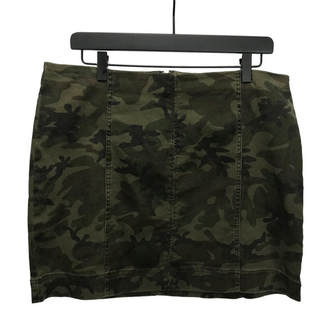 Tinseltown Mini Skirt <br>Junior's Size 15</br>